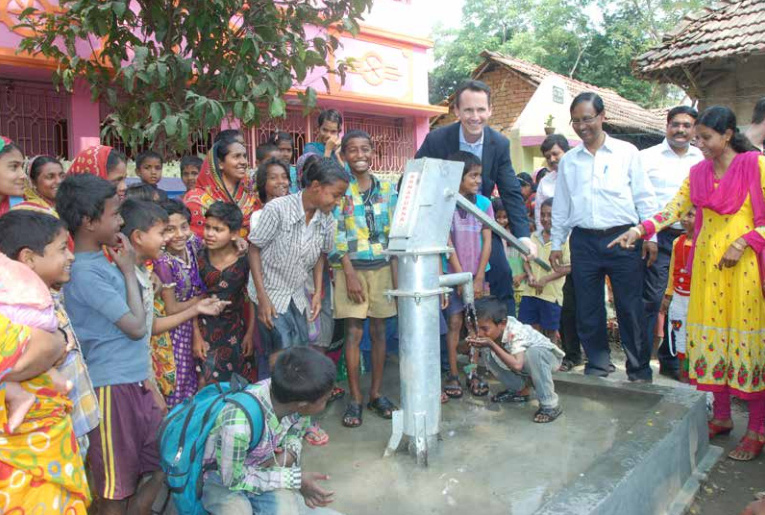 Invictus leadership commissioning a clean-water project